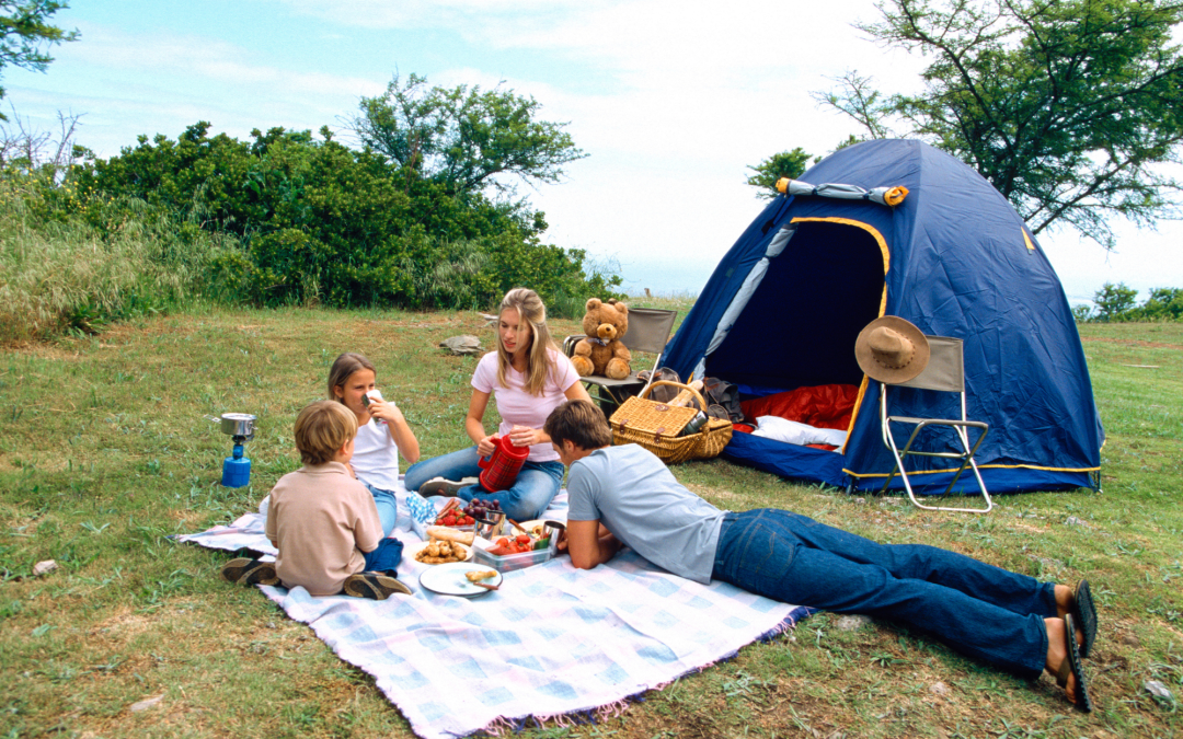 Making Mealtime Easy: Campfire Dishes That Keep Kids Happy and Full